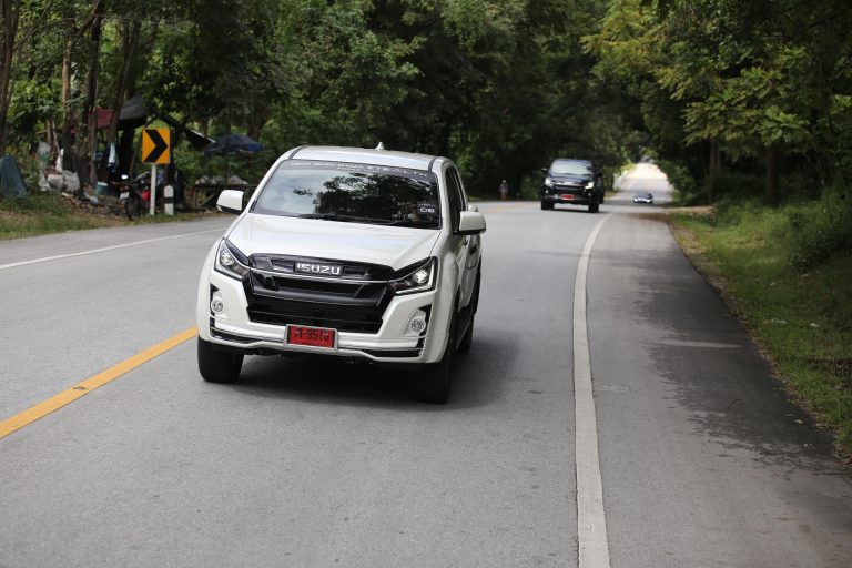 อีซูซุ ดีแมคซ์ ไฮ-แลนเดอร์ สเทลธ์ 1.9 ดีดีไอ บลูเพาเวอร์