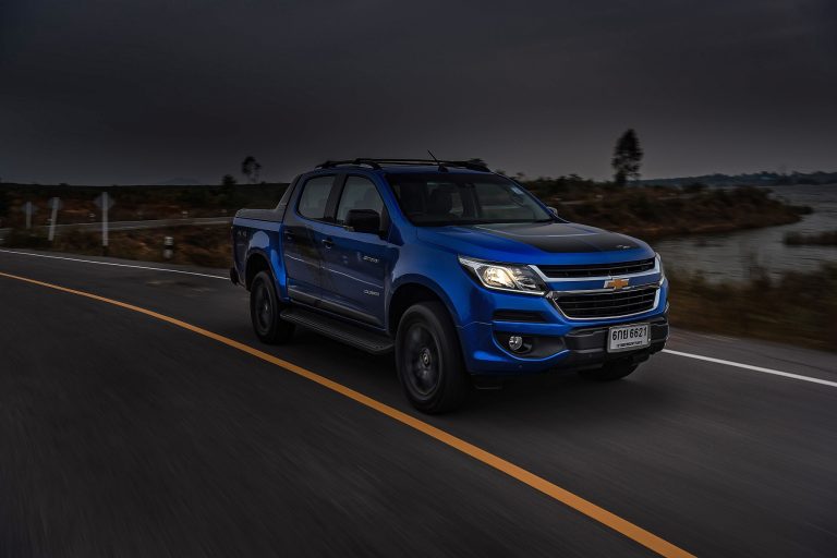 เคล็ดลับ!! ขับรถในเวลากลางคืนให้ปลอดภัย