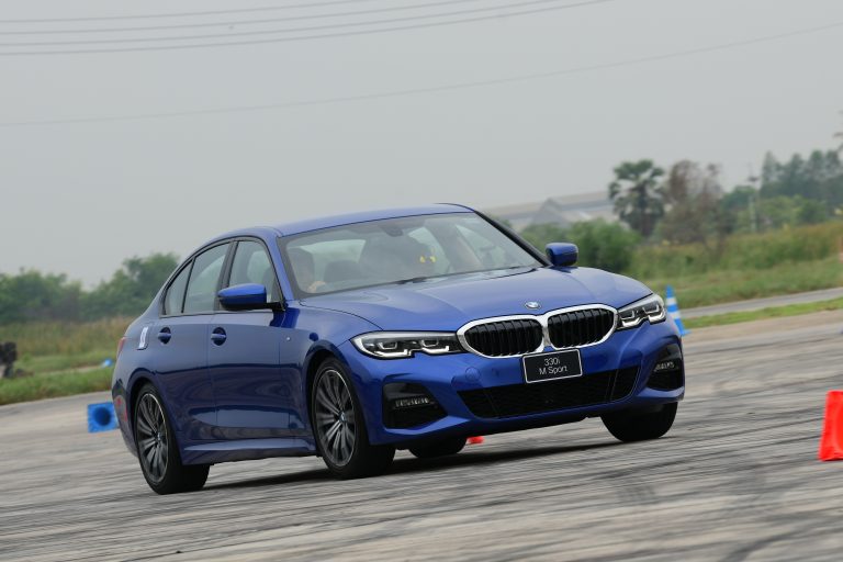 BMW 3 Series and X5 Test Drive_13 May-20