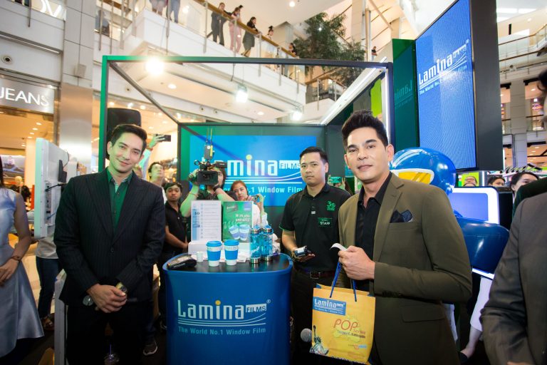 หลุยส์ สก๊อตต และบิ๊ก ศรุต ใช้พีทีแม็กซ์การ์ดสะสมแต้มกับลามิน่า