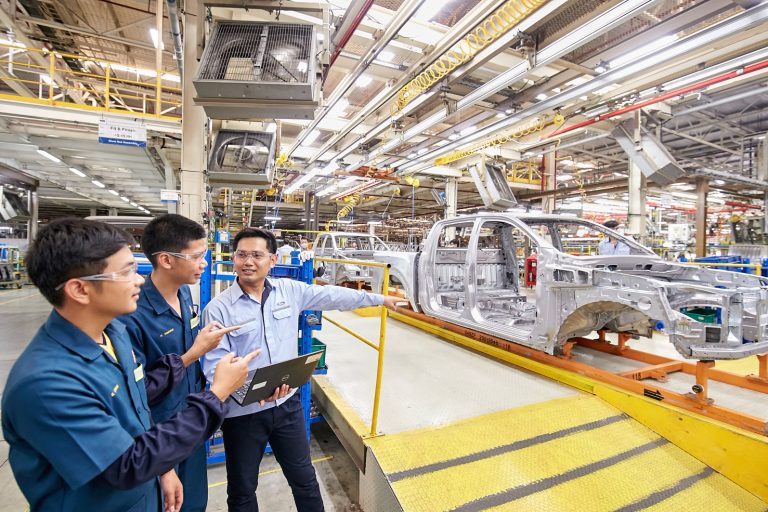 ฟอร์ด สานต่อโครงการ “เปลี่ยนความรู้...สู่อาชีพ” ผลักดันนักเรียนไทยสู่ความก้าวหน้าสายอาชีพ