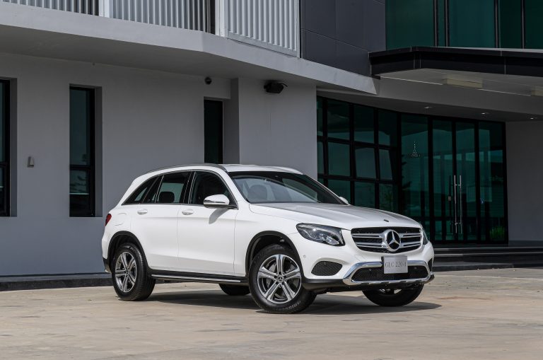 เมอร์เซเดส-เบนซ์ จีแอลซี 220 ดี 4เมติค