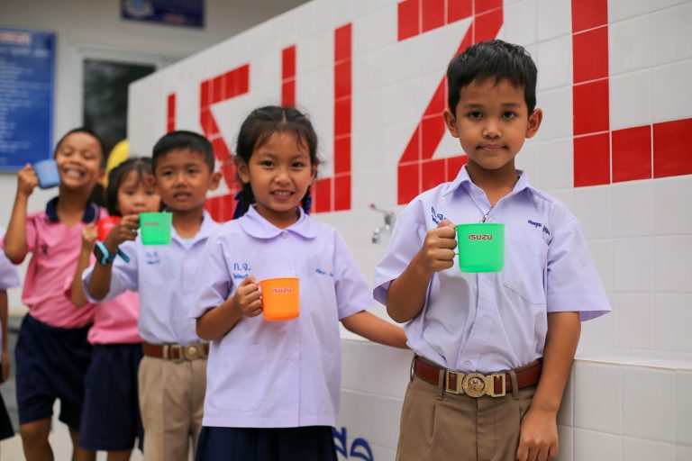 อีซูซุ ส่งมอบโครงการ “อีซูซุให้น้ำ...เพื่อชีวิต” แห่งที่ 34