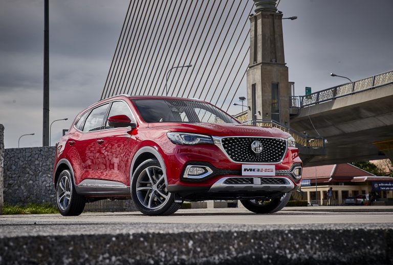 1.รีวิวรถใหม่ 2019 : NEW MG HS เอสยูวี มาดหรู