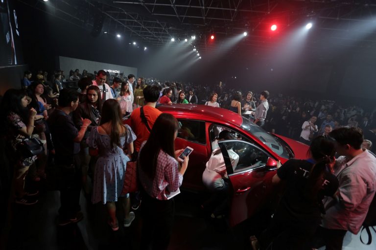 1.ข่าวรถวันนี้ : ALL-NEW MAZDA3 กระแสแรง 4 วัน ยอดจองทะลุ 1 พันคัน