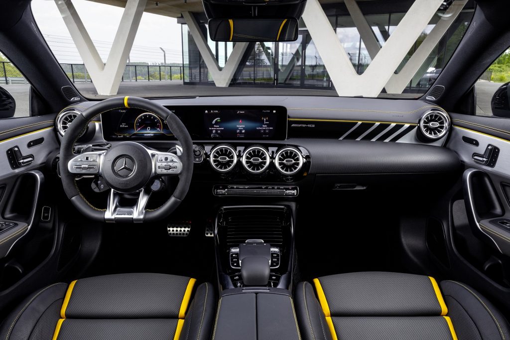 รีวิวรถใหม่2020 : Mercedes-AMG CLA 45 S 4MATIC+ ราคา 4,999,000 บาท
