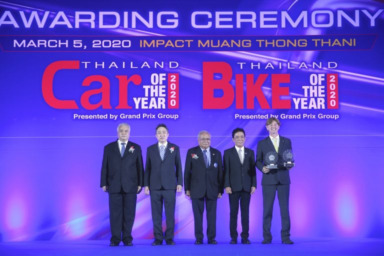 ข่าวรถวันนี้ : นิสสัน คว้า 2 รางวัลรถยนต์ยอดเยี่ยมแห่งปี 2020 จาก นิสสัน อัลเมร่า 1.0 ลิตร เทอร์โบ ใหม่ และนิสสัน จีที-อาร์ รุ่นฉลองครบรอบ 50 ปี 