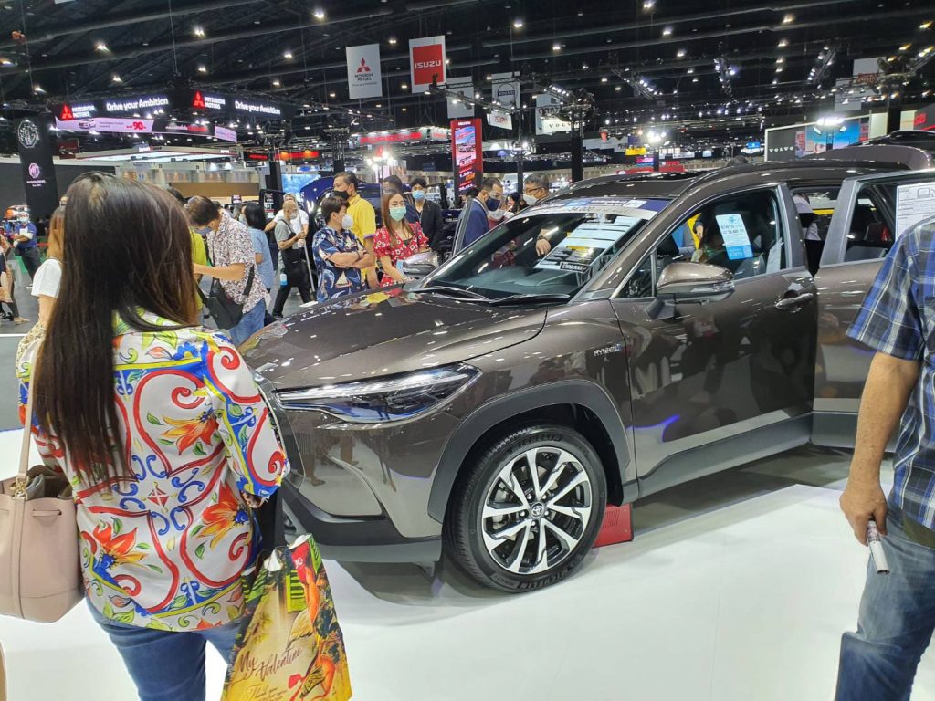 ข่าวรถวันนี้ : TOYOTA COROLLA CROSS สร้างปรากฏการณ์ฝ่าวิกฤต COVID-19 ยอดจองเฉพาะในงาน Bangkok International Motor Show 2020 ทะลุกว่า 400 คัน