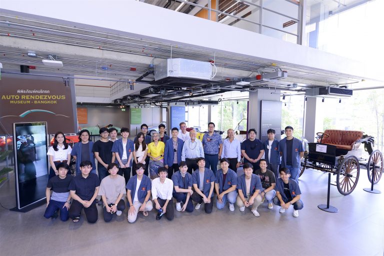 ข่าวรถวันนี้ : IMC สื่อสากล ต้อนรับ นิสิตคณะวิศวะ จุฬาลงกรณ์มหาวิทยาลัย เยี่ยมชม พิพิธภัณฑ์คนรักรถ Auto Rendezvous Museum-Bangkok ณ บริษัท สื่อสากล จำกัด  
