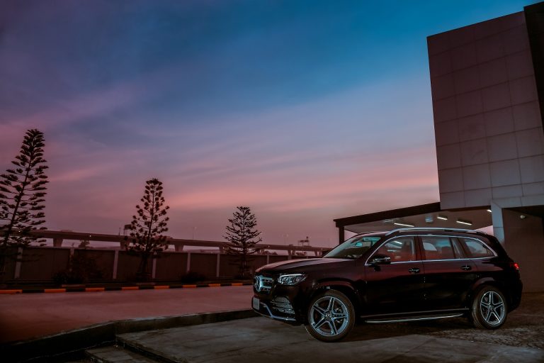 รีวิวรถใหม่2021 : Mercedes-Benz GLS 350 d 4MATIC AMG Premium สุดยอดยนตรกรรมอเนกประสงค์  7 ที่นั่ง ประกอบในประเทศ ราคา 6,499,000 บาท