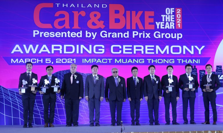 ข่าวรถวันนี้ : โตโยต้า ย้ำความเป็นผู้นำตลาดรถยนต์เมืองไทย กวาด 11 รางวัล “CAR OF THE YEAR 2021”