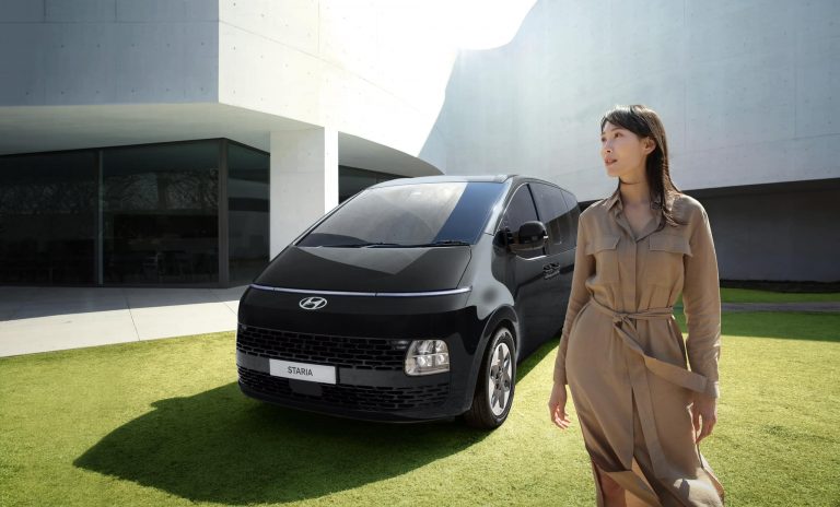 รีวิวรถใหม่ 2021 : ฮุนได สตาร์เรีย รถครอบครัว 11 ที่นั่งตัวแทน H-1 มาแล้ว มีสองรุ่นย่อย