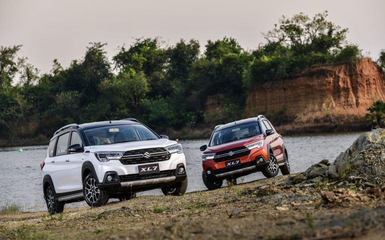 รีวิวรถใหม่ 2022  : “SUZUKI XL7” เสริมมาดสปอร์ต ตกแต่งสไตล์ทูโทน