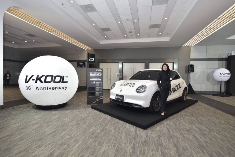 ข่าวรถวันนี้ : วี-คูล ประเทศไทย ฉลองความสำเร็จครบรอบ 30 ปี ในคอนเซ็ปออลนิว วี-คูล พร้อมเปิดตัวฟิล์มรุ่นใหม่ล่าสุด วี-คูลแบล็ค เอ็กซ์อีวี (BLACK xEV)