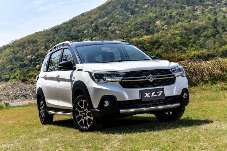 ข่าวรถวันนี้ : ซูซูกิ อัดแคมเปญสู้ร้อน จอง SUZUKI XL7 สปอร์ตครอสโอเวอร์ 7 ที่นั่ง ดอกเบี้ย 0% รถอเนกประสงค์ที่ให้คุณมากกว่าความคุ้มค่า ผ่อนเริ่มต้น 5,888 บาท