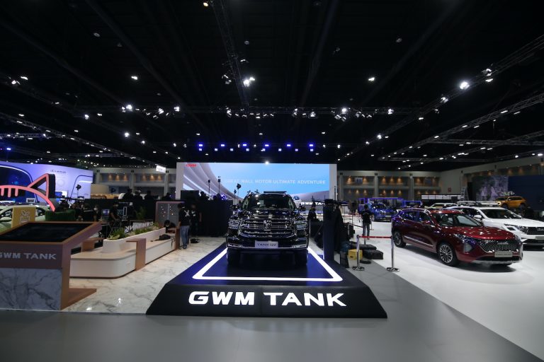 ข่าวรถวันนี้ : เกรท วอลล์ มอเตอร์ จัดเต็มทัพยานยนต์พลังงานไฟฟ้าในงานมอเตอร์โชว์ ครั้งที่ 44  อวดโฉม All New GWM TANK 500 Hybrid SUV เปิดจองสิทธิ์ซื้อ ORA Good Cat พร้อมให้จับจองเป็นเจ้าของ