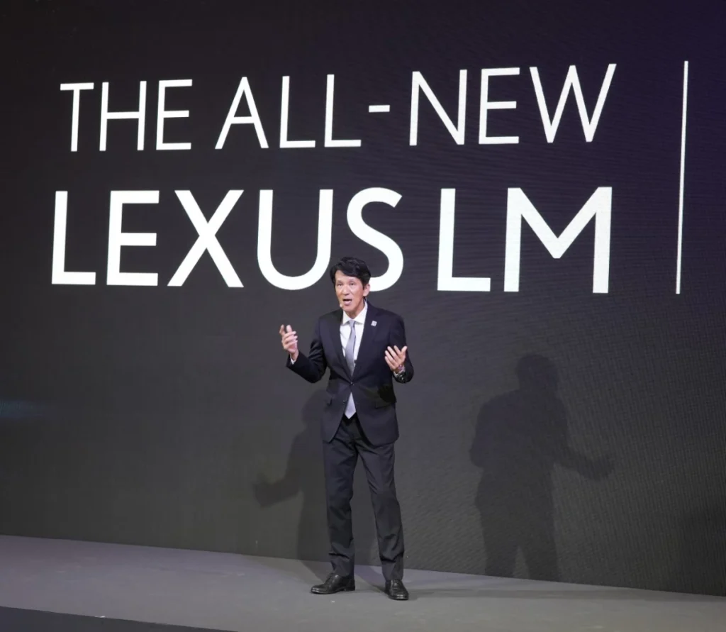 รีวิวรถใหม่ : The All-New LEXUS LM…Own a World Apart