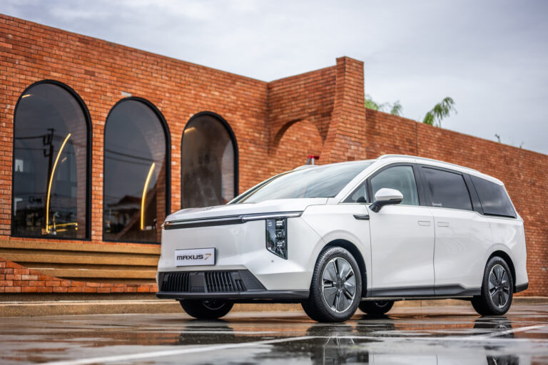 NEW MG MAXUS 7 03