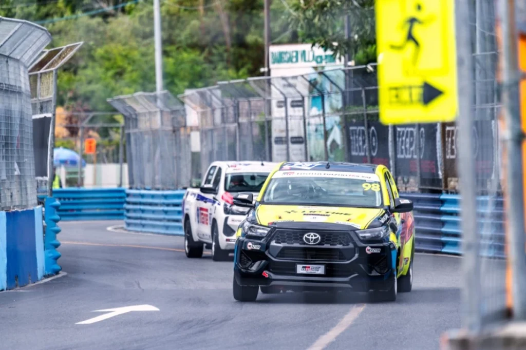 ข่าวรถวันนี้ : Toyota Gazoo Racing Thailand 2024 เปิดฤดูกาลแข่งขันสุดร้อนแรง พร้อมส่งความสนุก สร้างความสุขและรอยยิ้ม ในรายการ Bangsaen Grand Prix