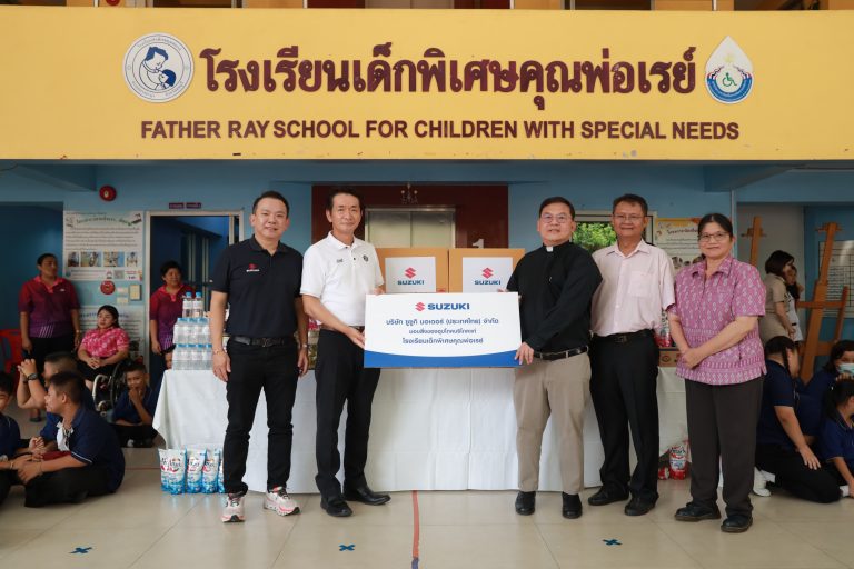 5.Suzuki Carry Barber Truck-มูลนิธิคุณพ่อเรย์