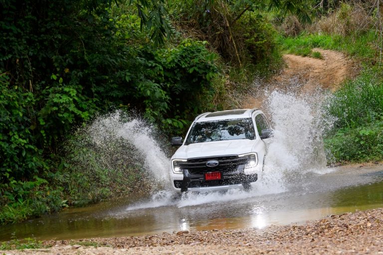 ข่าวรถวันนี้ : ฟอร์ด พาลุยหุบกาฮัง-ปราณบุรี ท้าพิสูจน์สมรรถนะฟอร์ด เอเวอเรสต์ พร้อมแชร์เทคนิคสร้างคอนแทนต์ท่องเที่ยวกับ DJI
