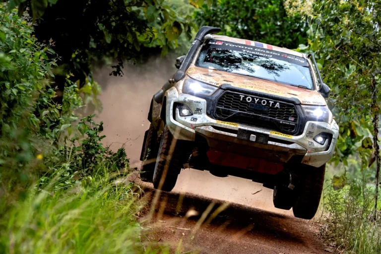 8b63f48f5c0c57fdb0523beddb12512cbd48c5fd359bffe5799d49086cae02cc5