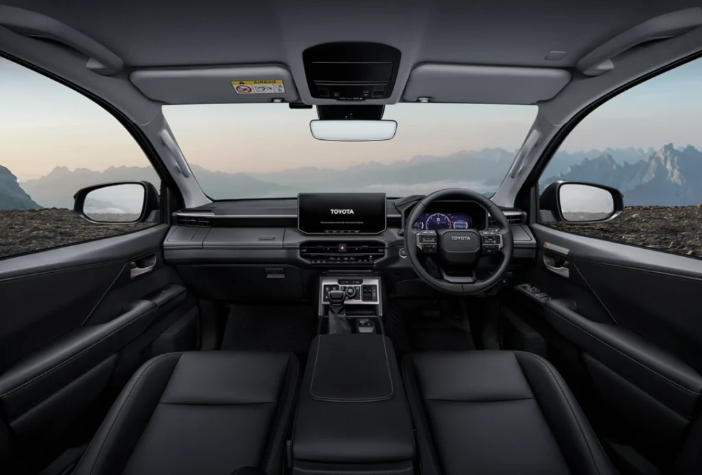 TOYOTA แนะนำ HILUX TRAVO และ TRAVO-e ปิคอัพเจเนอเรชั่นใหม่