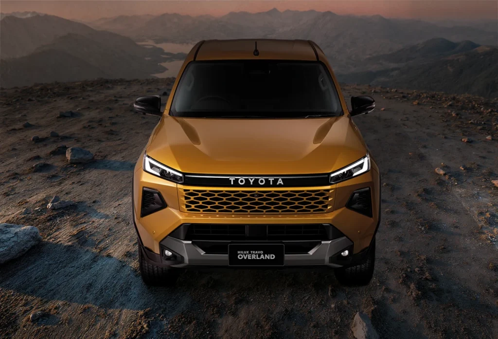 TOYOTA แนะนำ HILUX TRAVO และ TRAVO-e ปิคอัพเจเนอเรชั่นใหม่