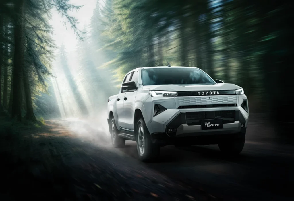 TOYOTA แนะนำ HILUX TRAVO และ TRAVO-e ปิคอัพเจเนอเรชั่นใหม่